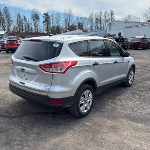 FORD ESCAPE S - 8