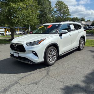 صورة 1 لـ 2024 Toyota HIGHLANDER PLATINUM