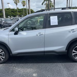 2019 Subaru FORESTER LIMITED 照片 4