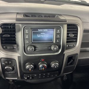 صورة مصغرة 32 لـ 2017 RAM 3500 TRADESMAN