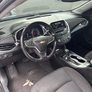 2018 Chevrolet MALIBU LT — миниатюра 32