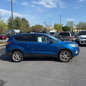 FORD ESCAPE SE - 10