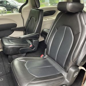 2021 Chrysler VOYAGER LXI 缩略图 33