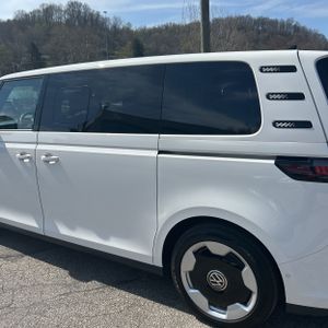 VOLKSWAGEN ID. BUZZ PRO S - 6