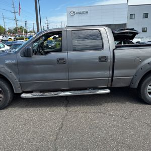 FORD F-150 XLT - 4