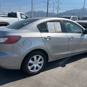 2013 Mazda MAZDA3 I SV 照片 9