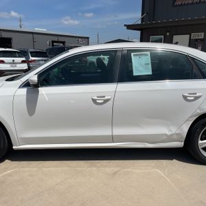 2013 Volkswagen PASSAT SE 照片 4