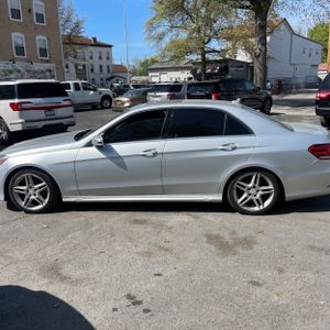 MERCEDES-BENZ E-CLASS - 3