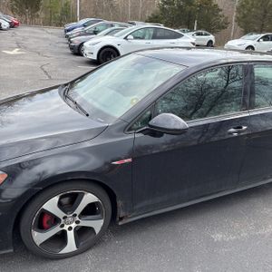 VOLKSWAGEN GOLF GTI AUTOBAHN - 2