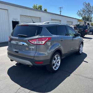 FORD ESCAPE TITANIUM - 8