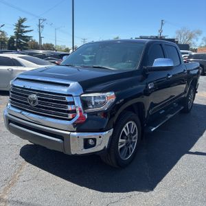 TOYOTA TUNDRA - 1