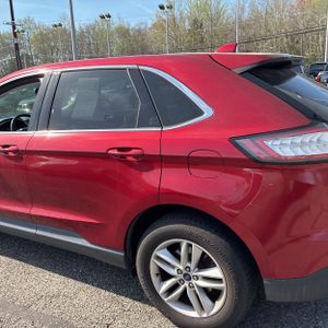 FORD EDGE SEL - 6