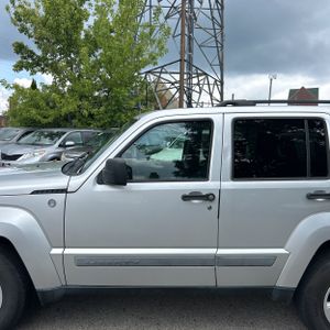 صورة 4 لـ 2010 JEEP LIBERTY SPORT