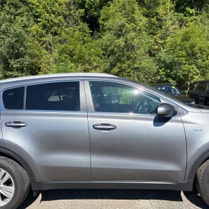 2017 KIA SPORTAGE LX thumbnail 11