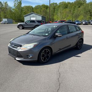 FORD FOCUS SE - 1