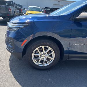 CHEVROLET EQUINOX LS - 2