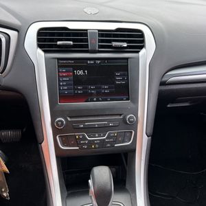 صورة مصغرة 37 لـ 2016 FORD FUSION SE