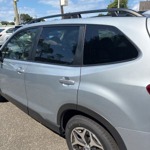 صورة 6 لـ 2023 Subaru FORESTER PREMIUM