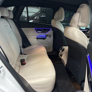 2025 Mercedes-BENZ GLC — миниатюра 33