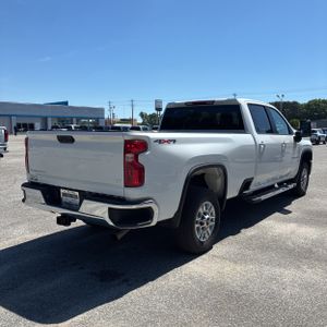 CHEVROLET SILVERADO - 8