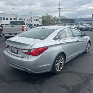 HYUNDAI SONATA LIMITED - 8