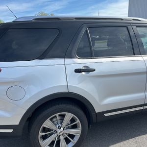 FORD EXPLORER LIMITED - 9