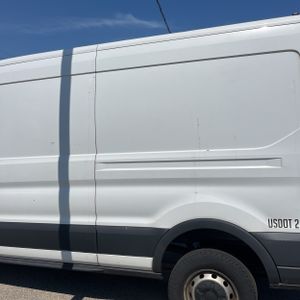FORD TRANSIT 150 - 5