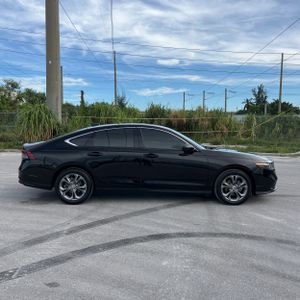 صورة 10 لـ 2024 Honda ACCORD EX
