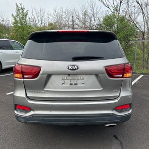 KIA SORENTO LX V6 - 7