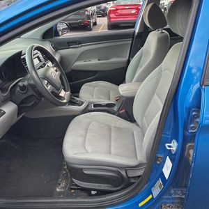 2017 Hyundai ELANTRA SE thumbnail 32