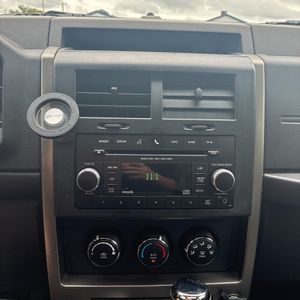 صورة 38 لـ 2012 JEEP LIBERTY SPORT