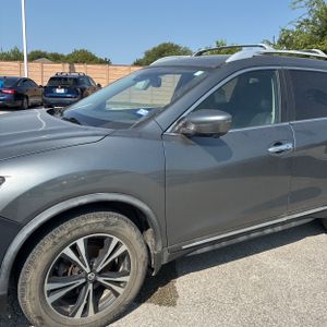 صورة 2 لـ 2017 Nissan ROGUE SL