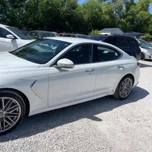 2020 Genesis G70 2.0T — фото 3