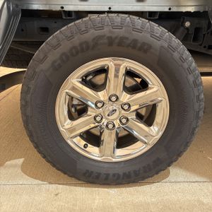 صورة مصغرة 18 لـ 2025 FORD F-150 XLT