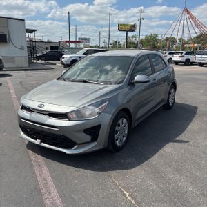 KIA RIO 5-DOOR S - 1