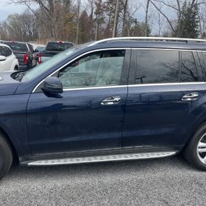 MERCEDES-BENZ GLS - 4