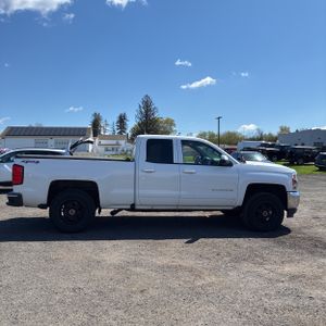CHEVROLET SILVERADO 1500 - 10
