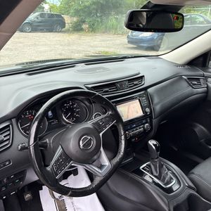 2017 Nissan ROGUE SL — миниатюра 37