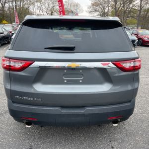 CHEVROLET TRAVERSE LS - 7