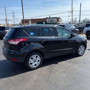FORD ESCAPE S - 8
