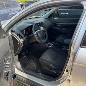 صورة مصغرة 30 لـ 2022 Mitsubishi OUTLANDER SPORT ES