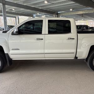 CHEVROLET SILVERADO 1500 HIGH COUNTRY - 4