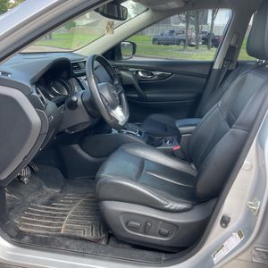 2017 Nissan ROGUE SL — миниатюра 32