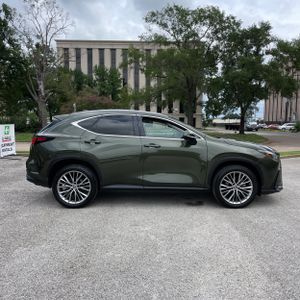صورة 10 لـ 2023 Lexus NX 350 LUXURY