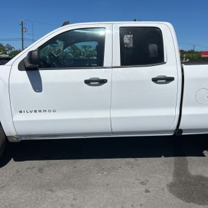 CHEVROLET SILVERADO 1500 LS - 4