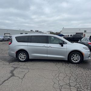 CHRYSLER PACIFICA TOURING L - 10