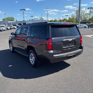 CHEVROLET SUBURBAN - 5