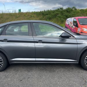 2019 Volkswagen JETTA SE thumbnail 11