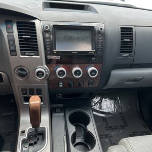 2010 Toyota TUNDRA LIMITED — фото 38
