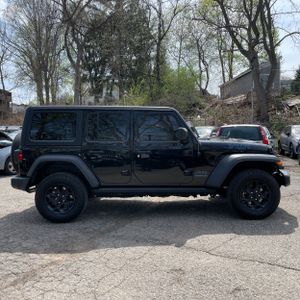 JEEP WRANGLER WILLYS 4XE - 10